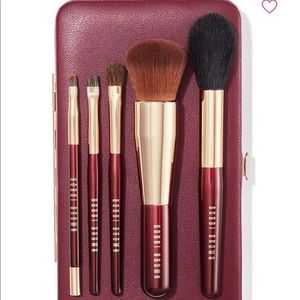 *NWOT* Bobbi Brown Travel Makeup Brush Set